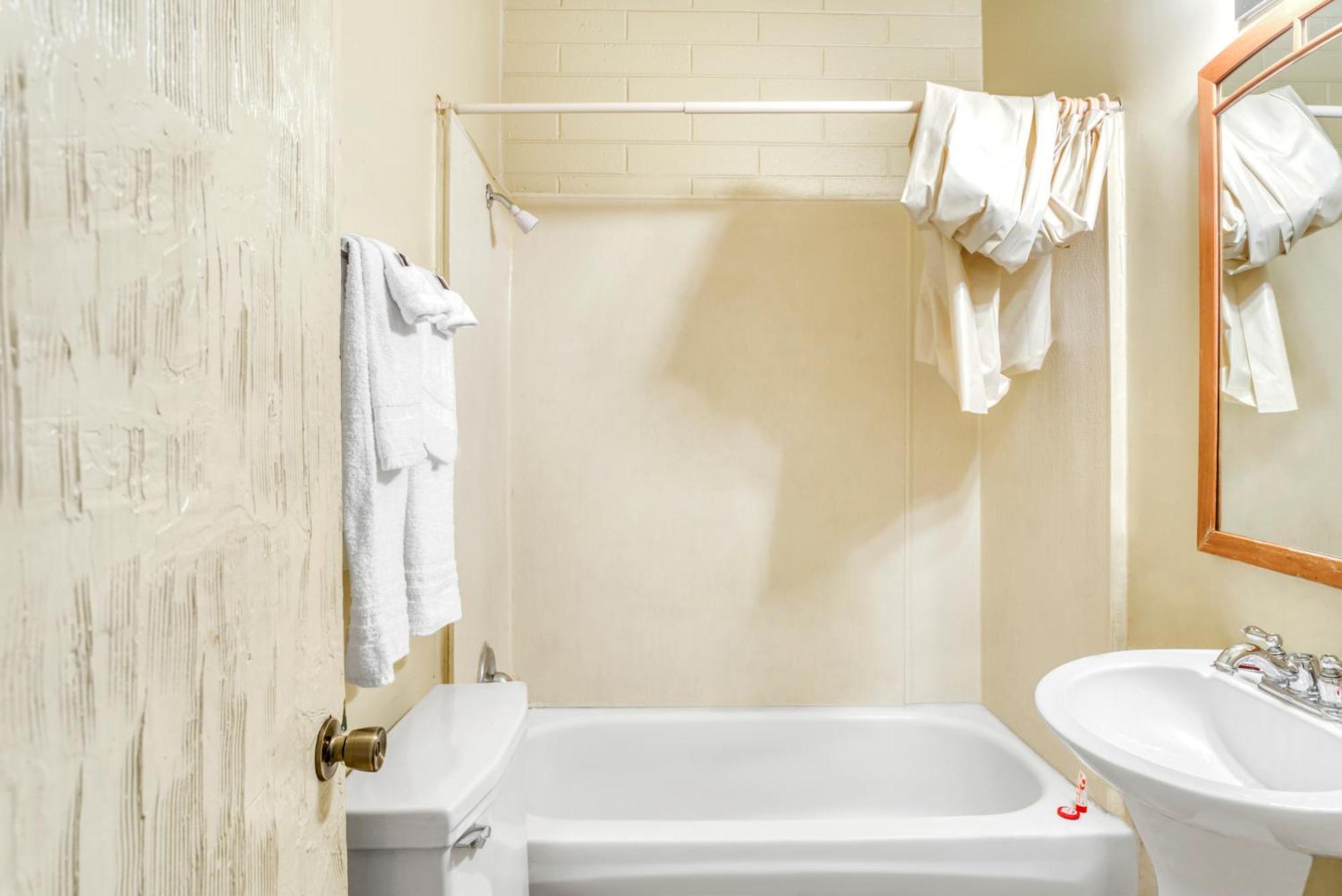 Oyo Oasis Motel Las Vegas I-15 Экстерьер фото